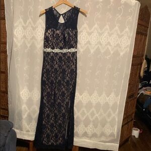 Chic Navy‎ Lace Maxi Dress